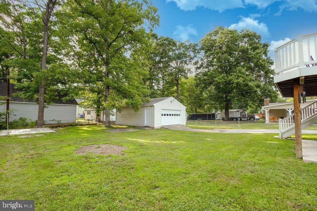810 Kenyon Avenue photo 40