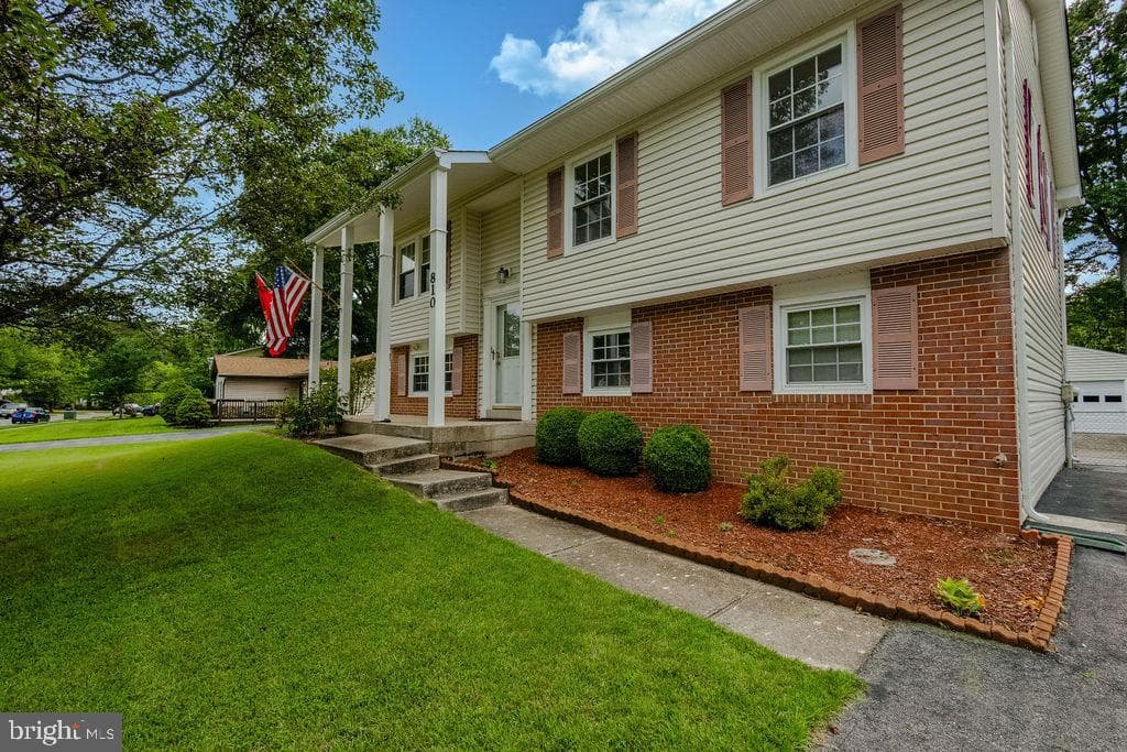 810 Kenyon Avenue photo 46