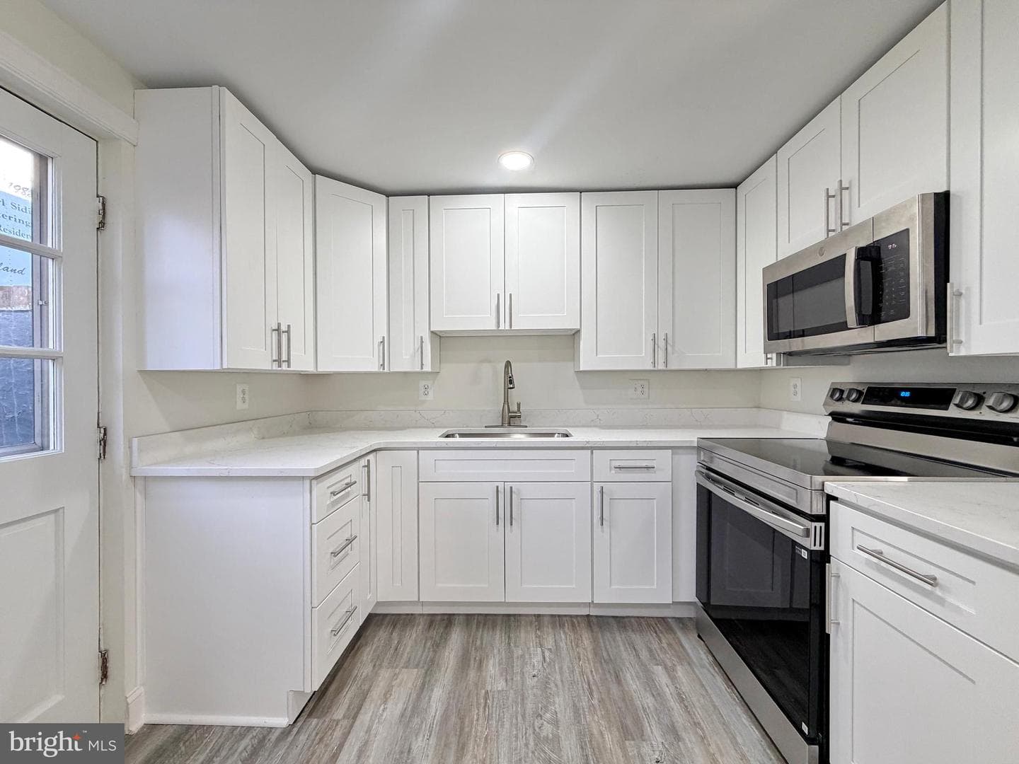9350 Mathir Drive photo 35