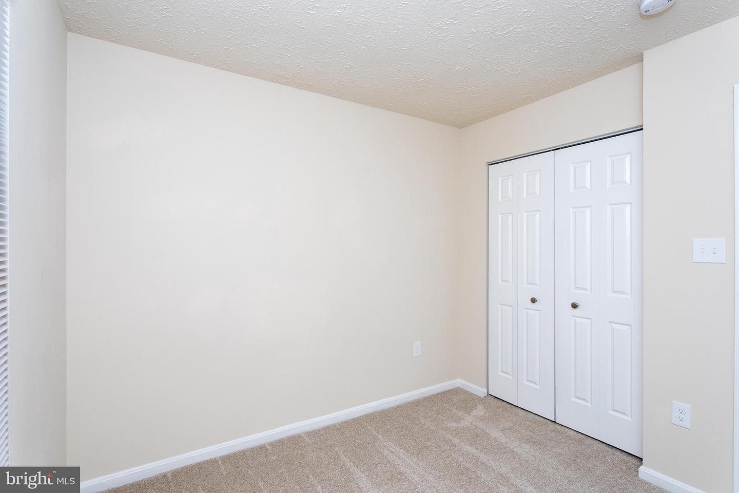 2533 Regal Place photo 33