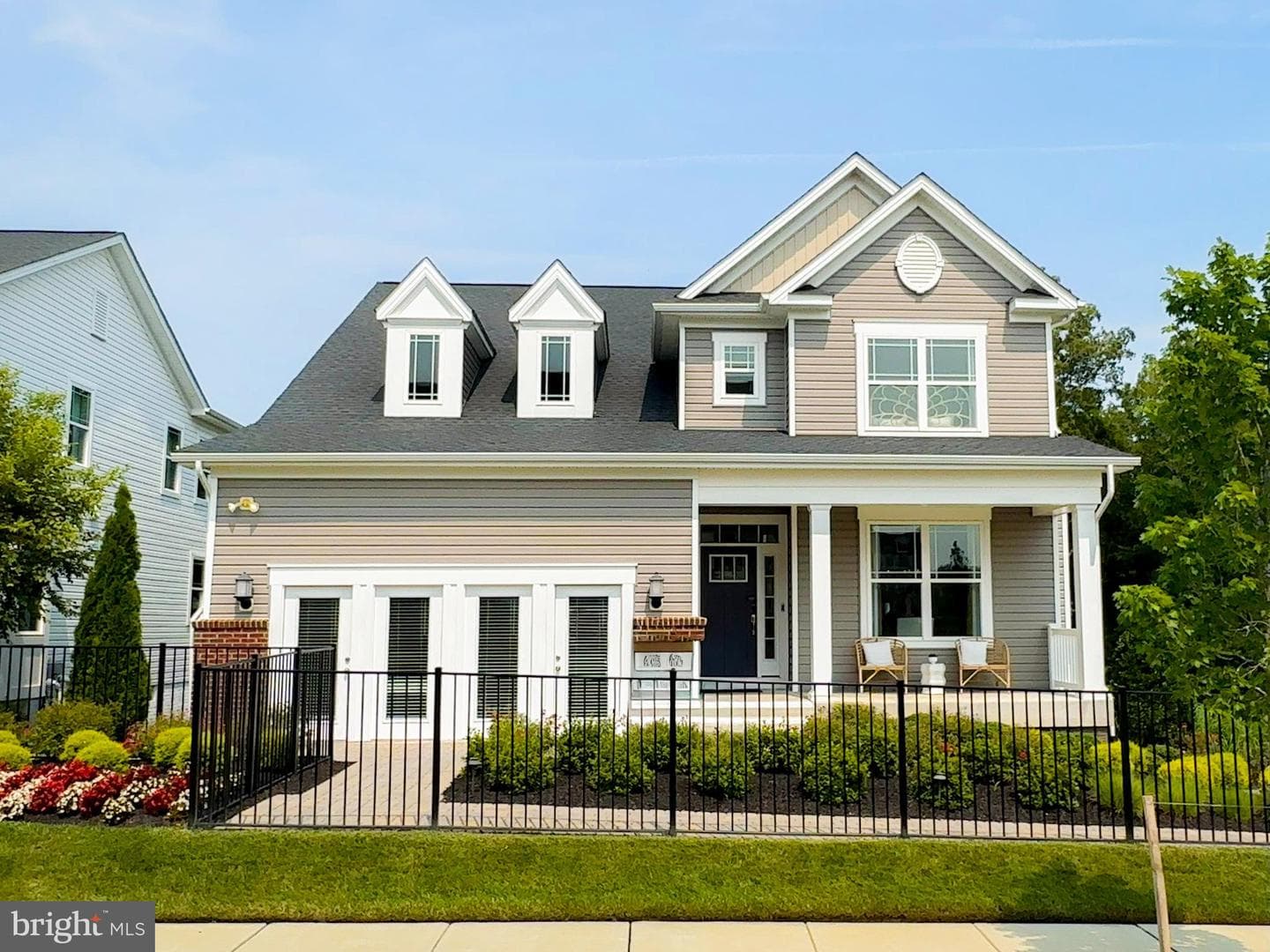 10524 Cosmos, La Plata
