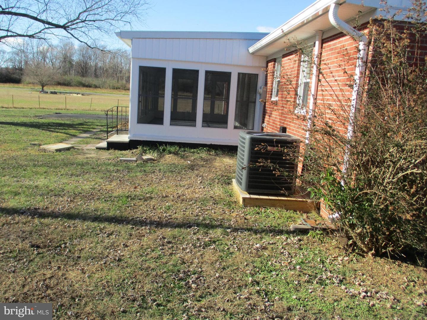 22403 Marsh Creek Road photo 5