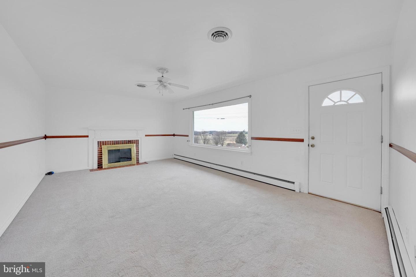4138 Hillcrest Avenue photo 2