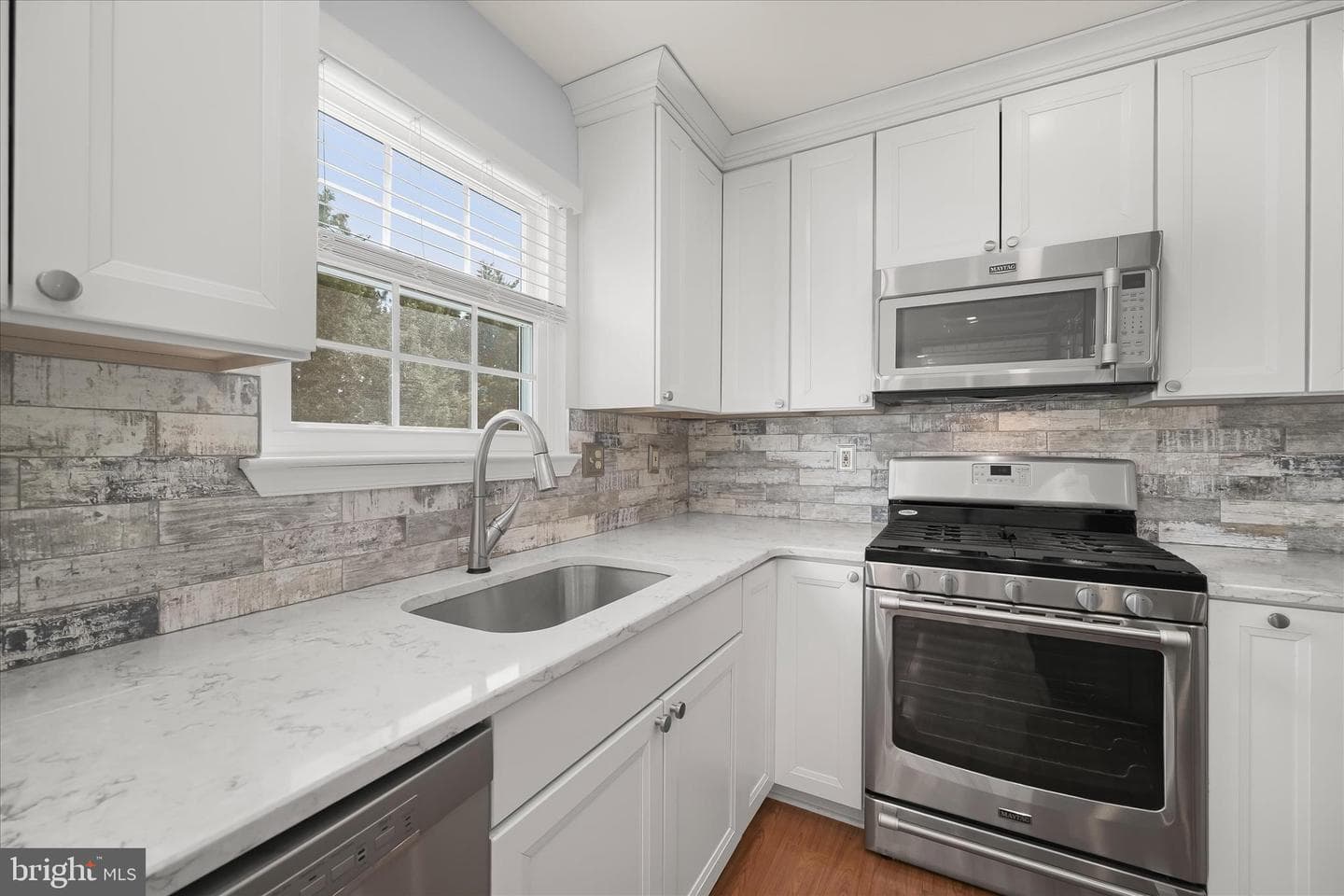 7341 Norris Avenue photo 28