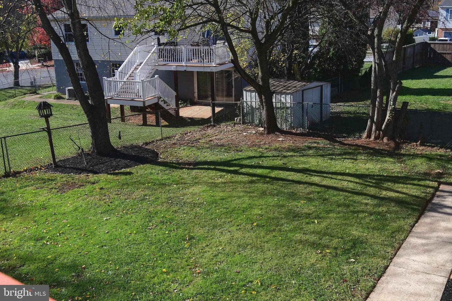 398 Bishop Street photo 28