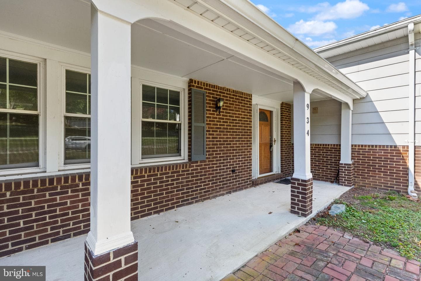 934 Winchester Drive photo 3