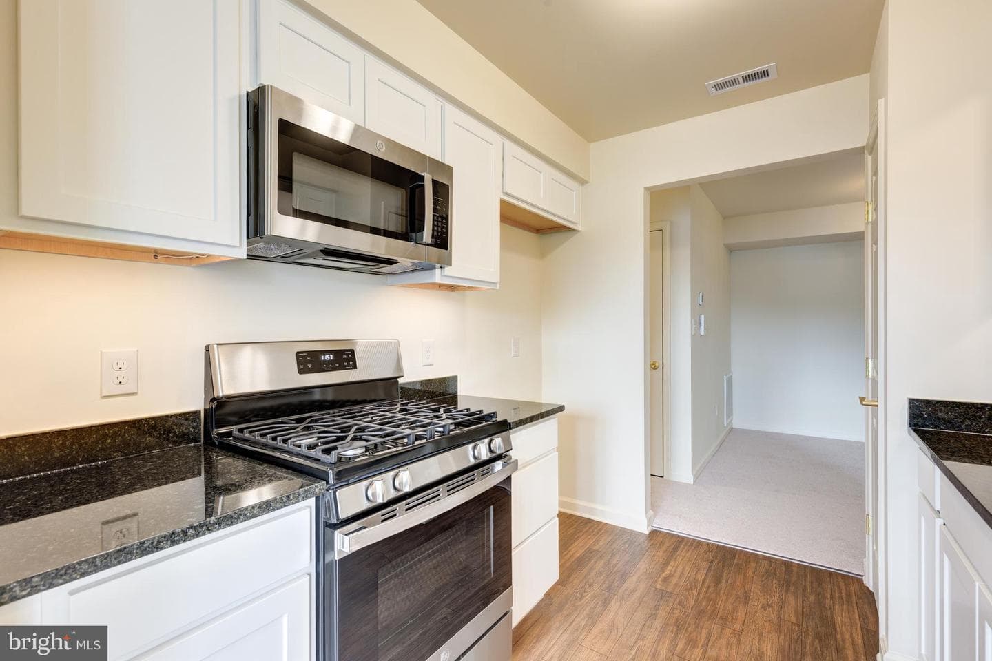 820 Wembley Drive #2a photo 3
