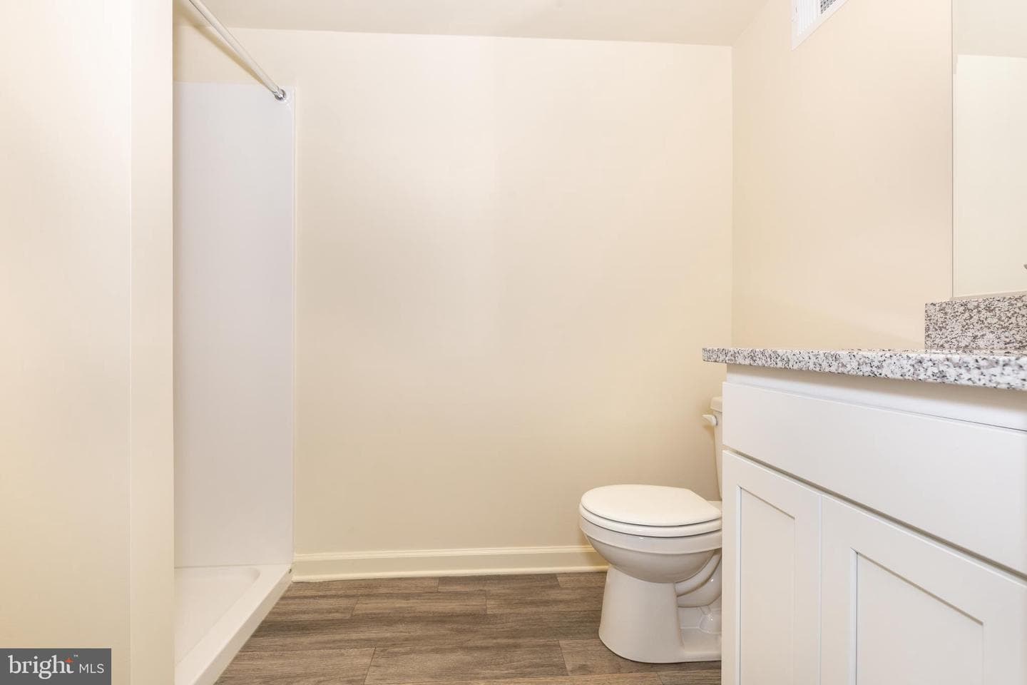 820 Wembley Drive #2b photo 23