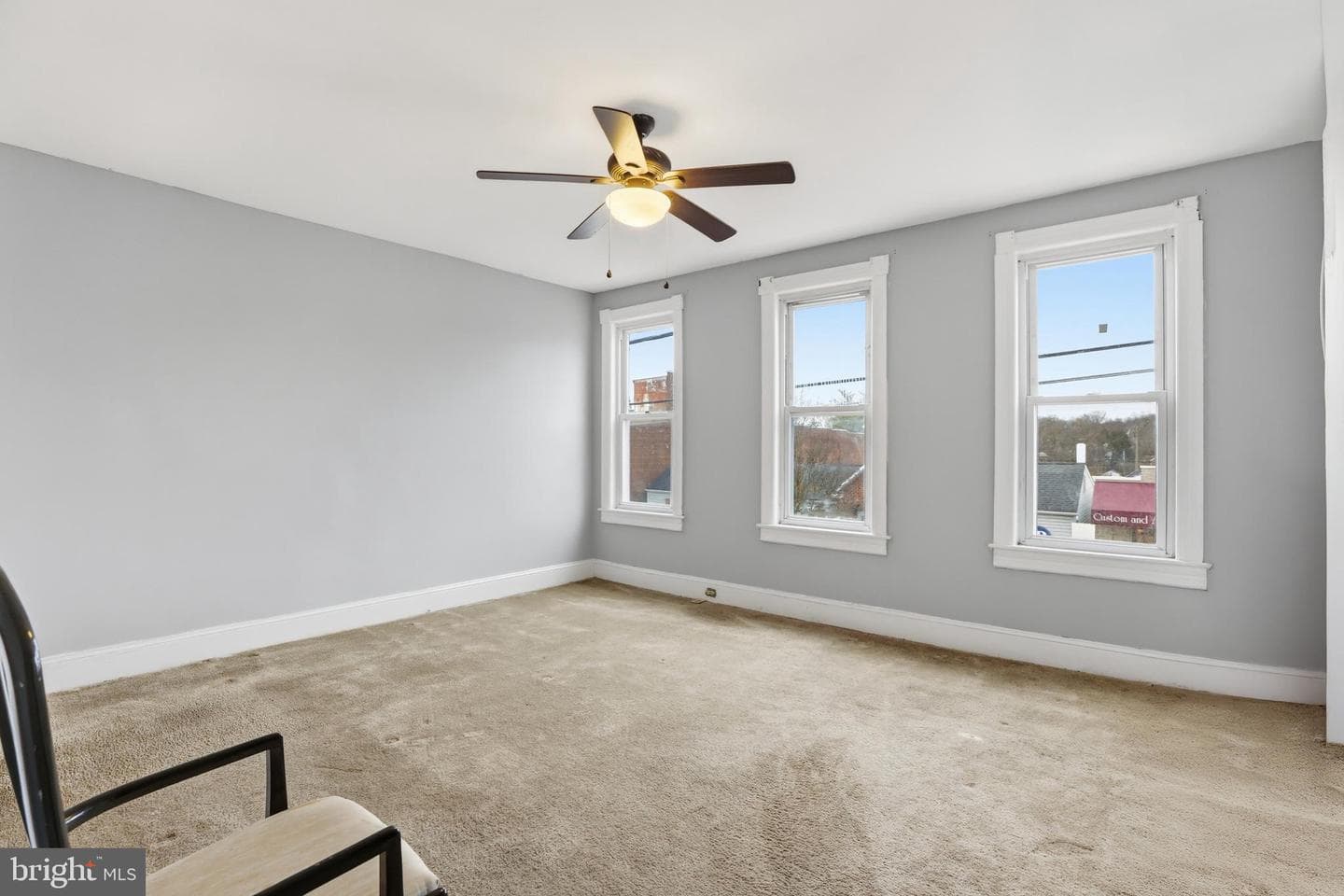 100 W Main Street photo 16