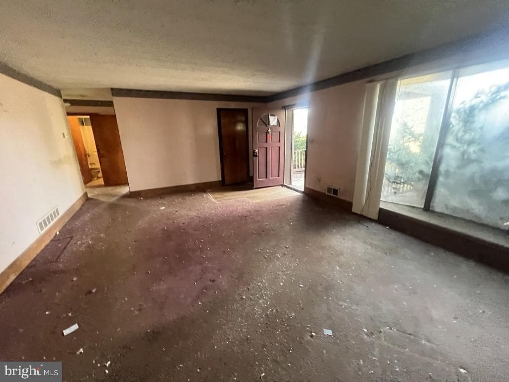 35 Houck Road photo 4