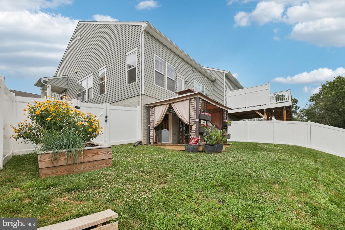 2810 Town View Circle photo 35