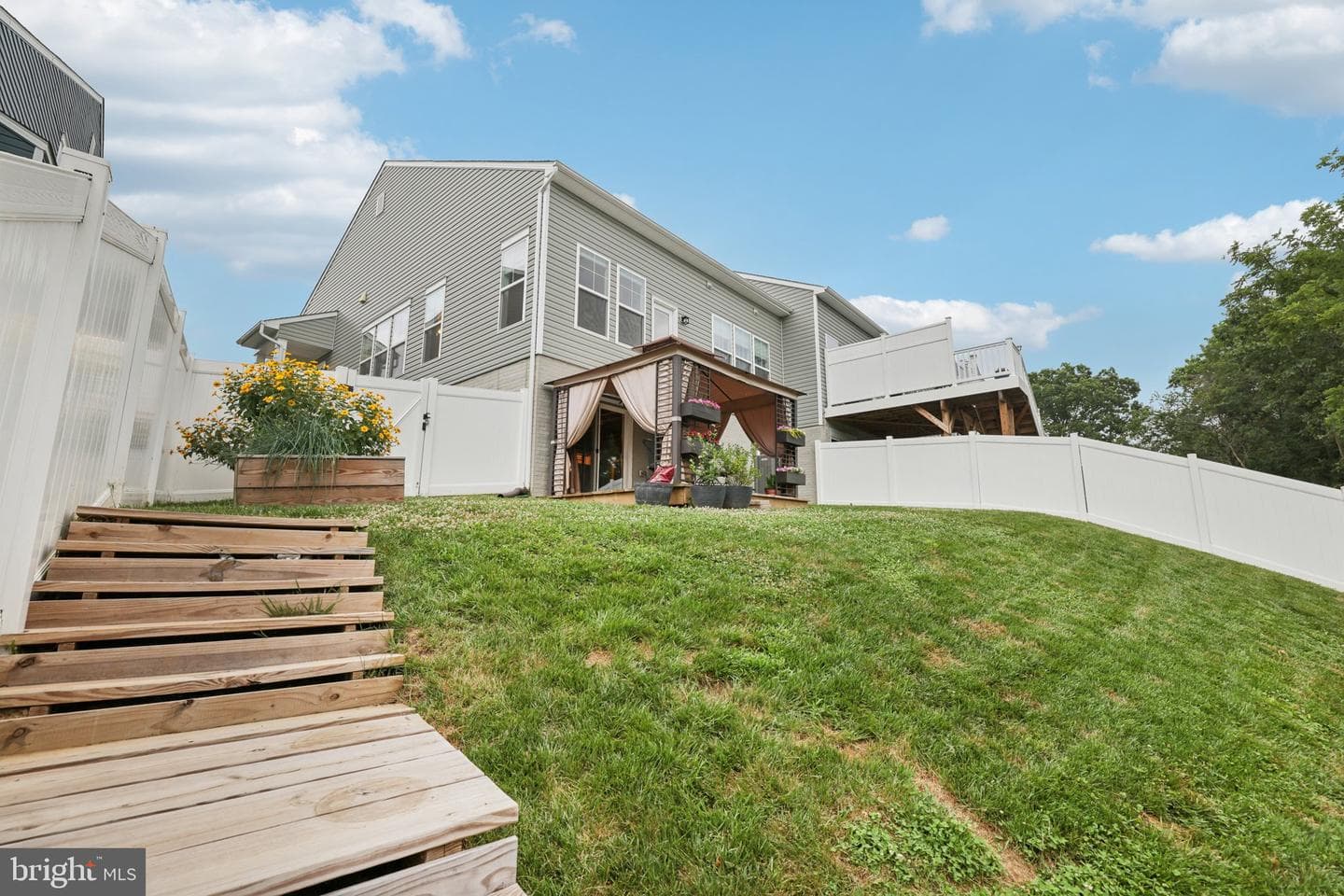 2810 Town View Circle photo 36