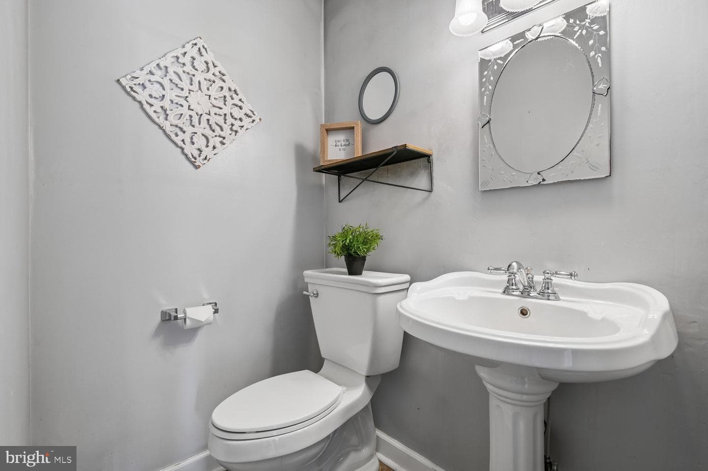 6410 Taper Court photo 32