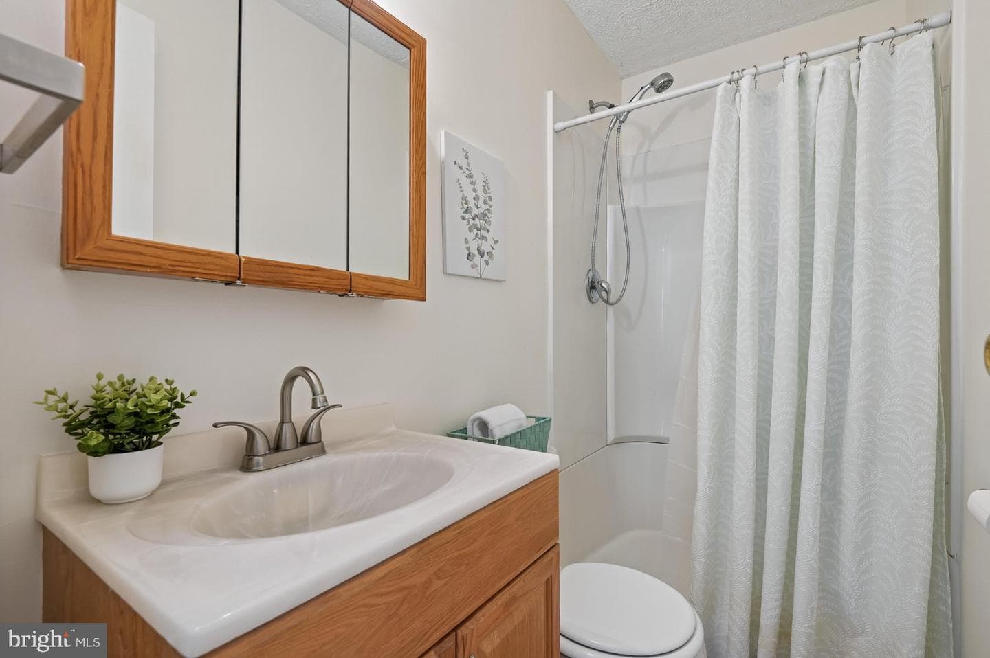 6410 Taper Court photo 36