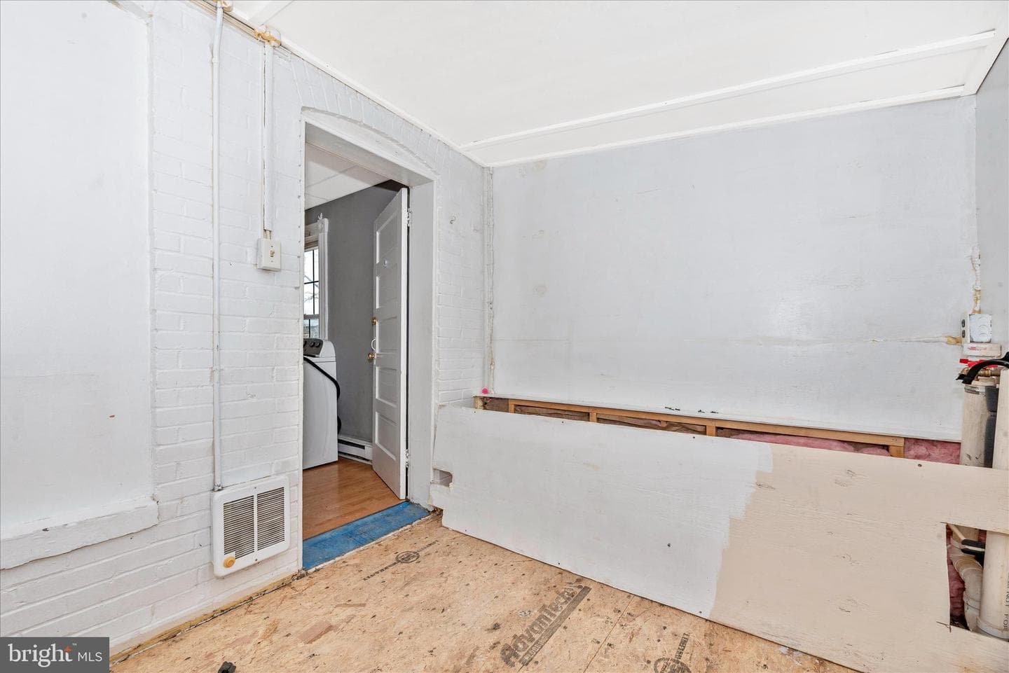 71 Bond St photo 4