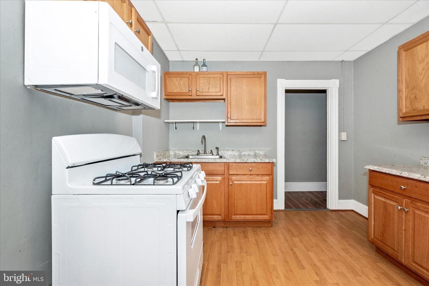 71 Bond St photo 7