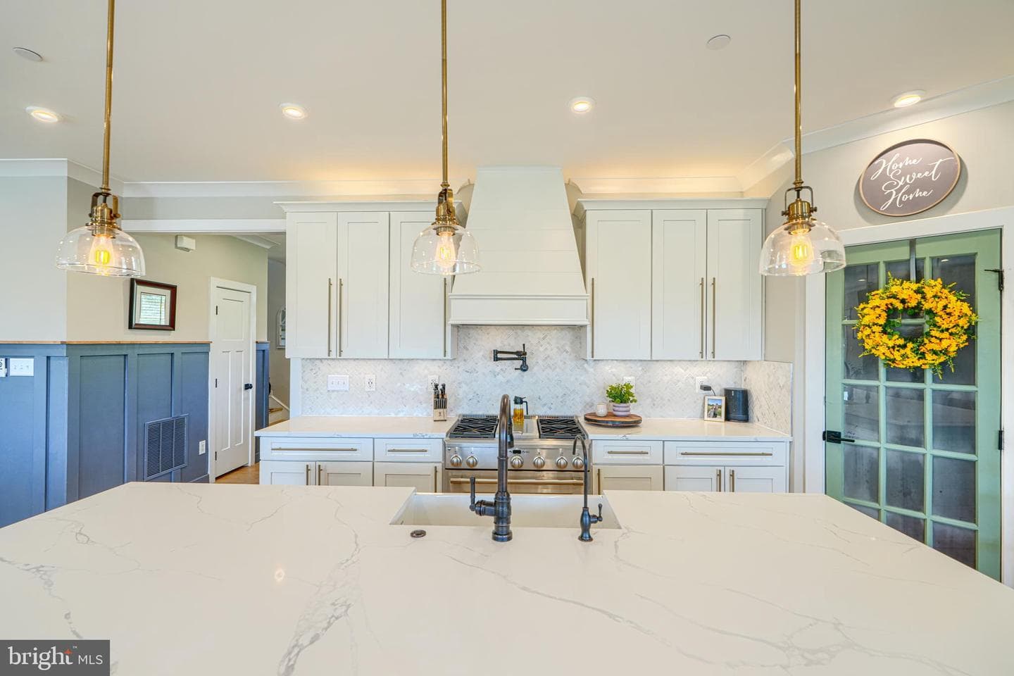 2553 Hanover Pike photo 16