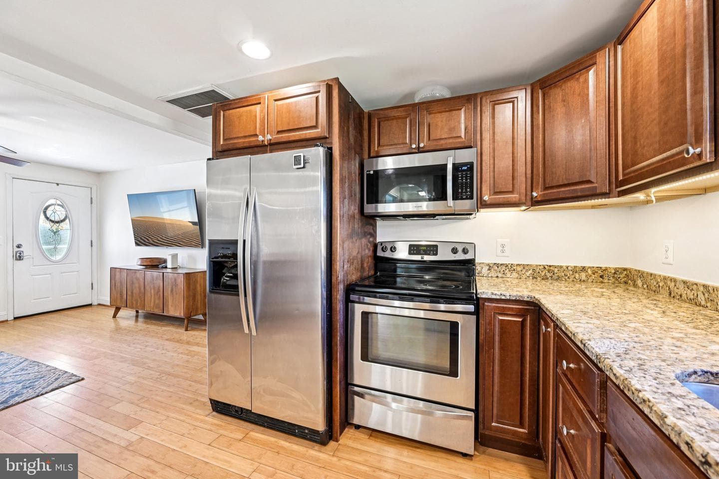 1516 Cherry Avenue photo 15