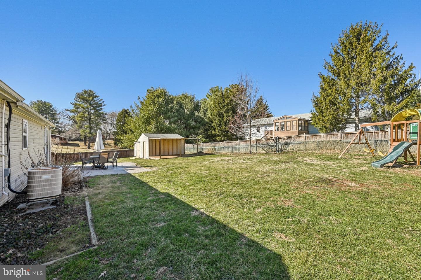 1516 Cherry Avenue photo 35