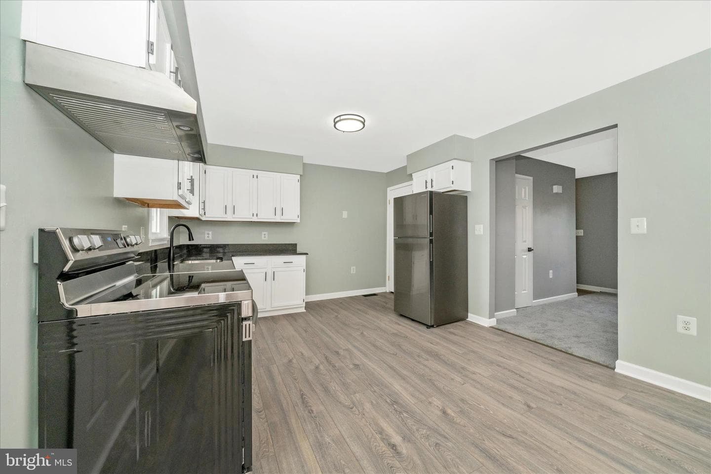 412 Windy Knoll Drive photo 21