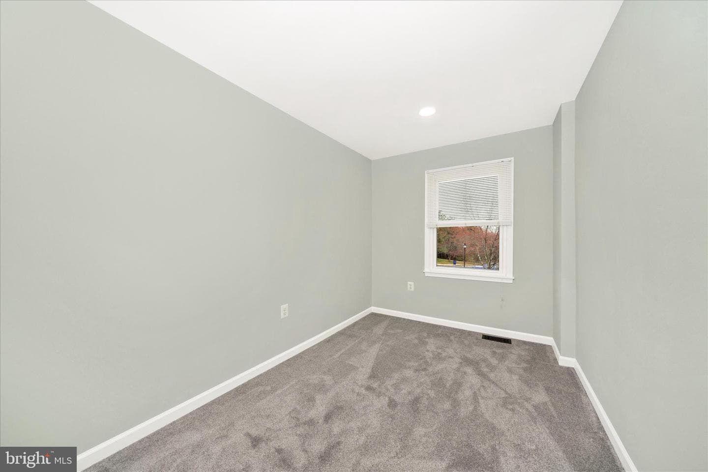 412 Windy Knoll Drive photo 38