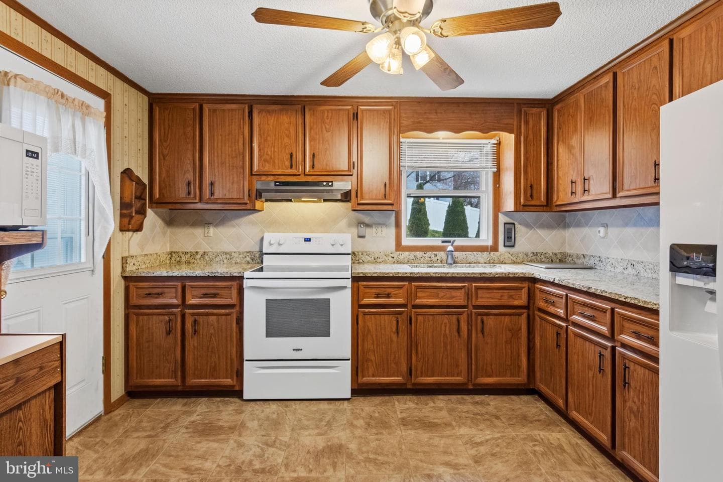438 Uniontown Road photo 11