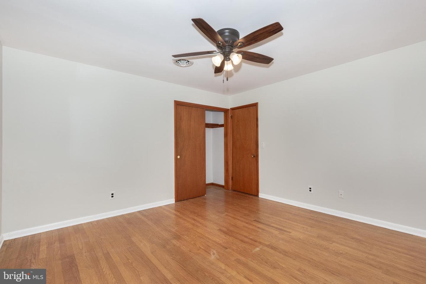 3284 Charmil Drive photo 21