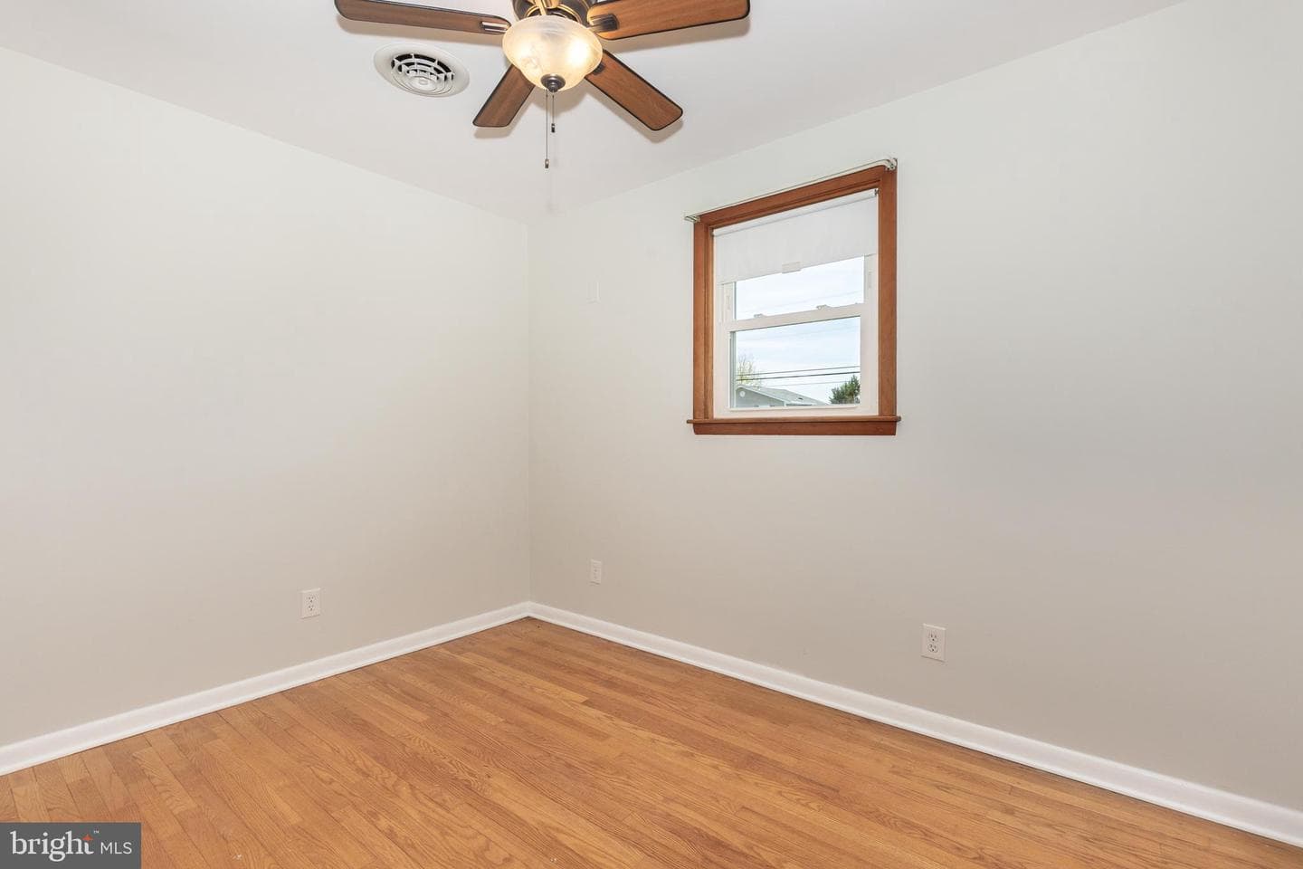 3284 Charmil Drive photo 22