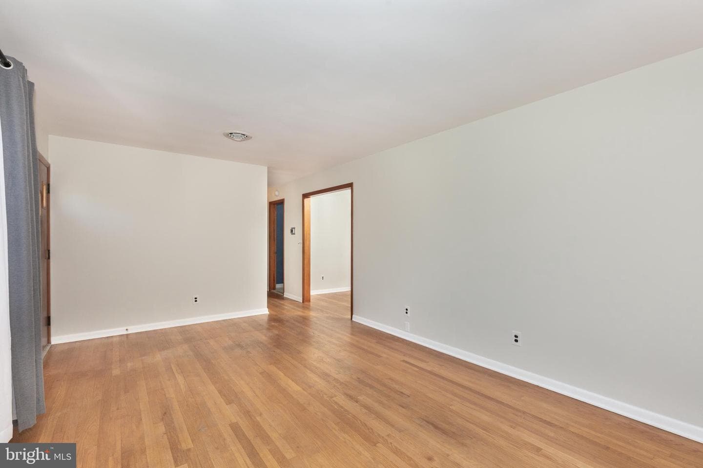 3284 Charmil Drive photo 3