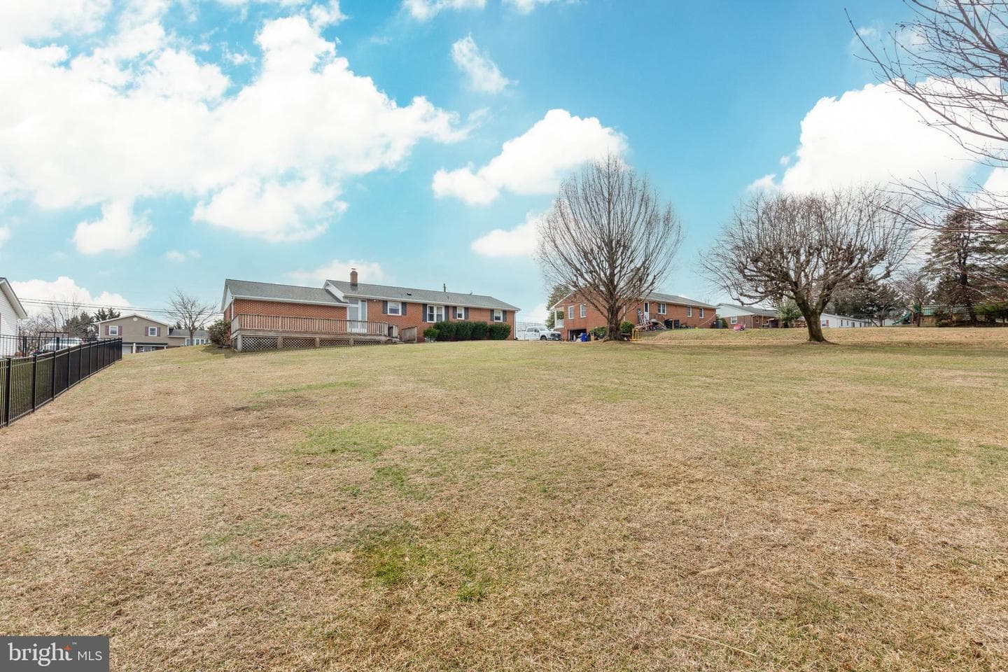 3284 Charmil Drive photo 35