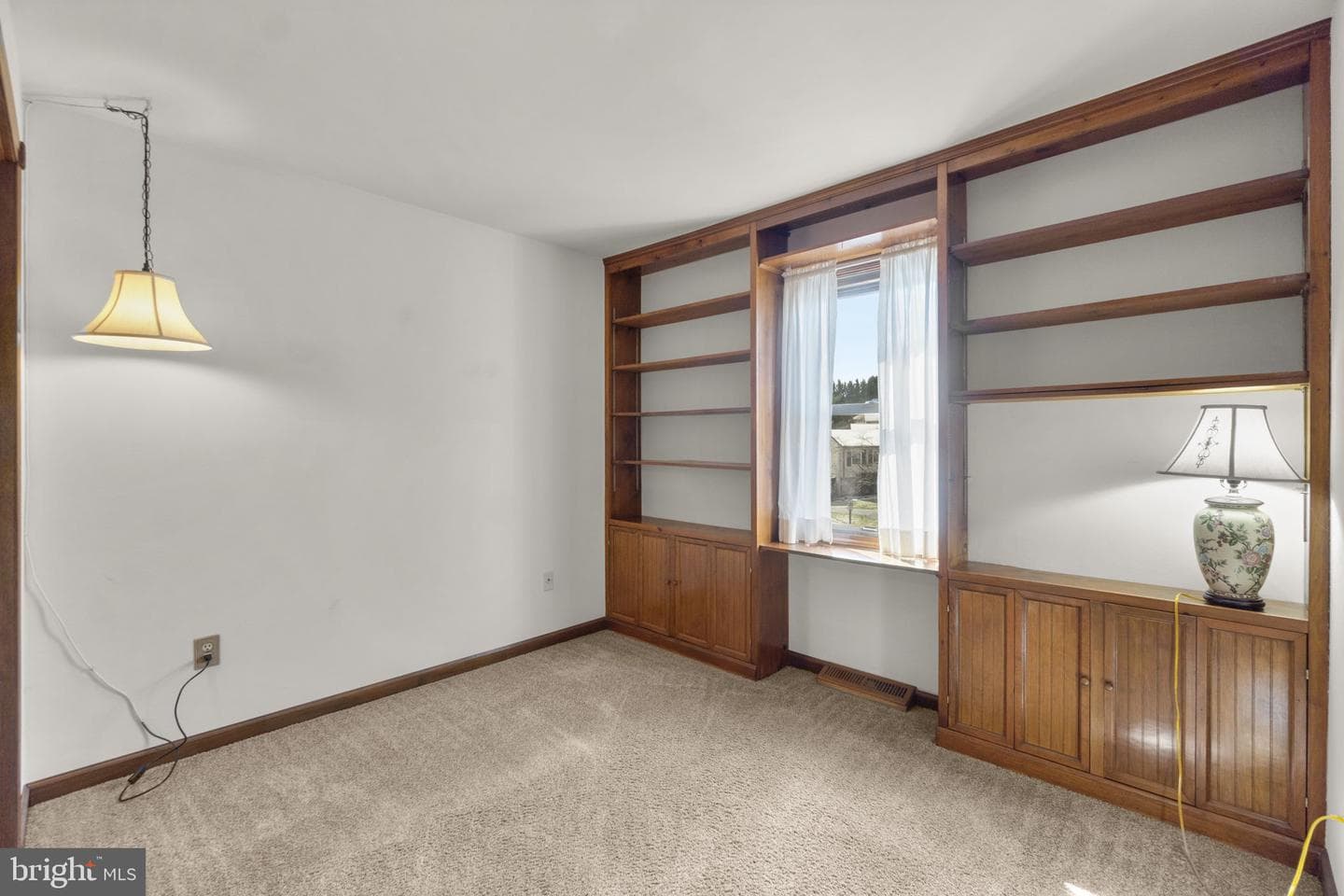 2916 Tulip Way photo 14