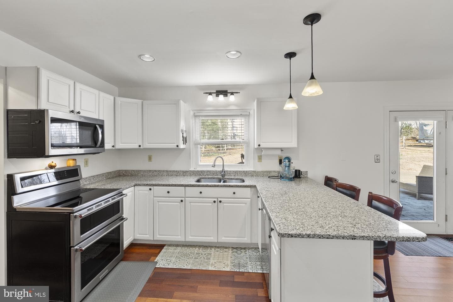 2300 Pin Oak Drive photo 9