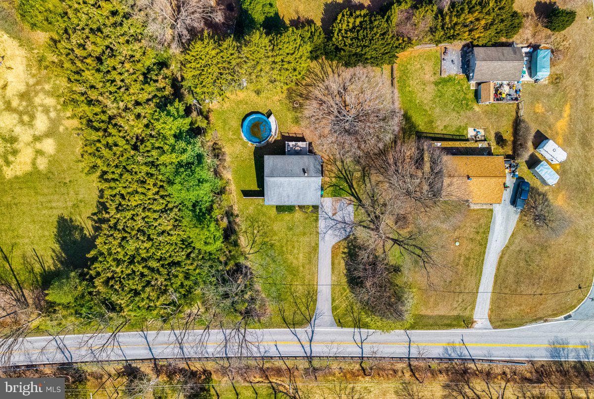 2536 Sandymount Road photo 40