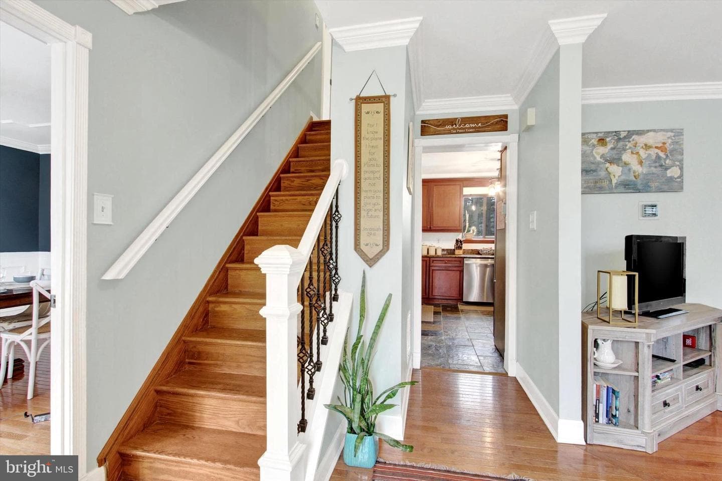 308 Winsome Drive photo 3