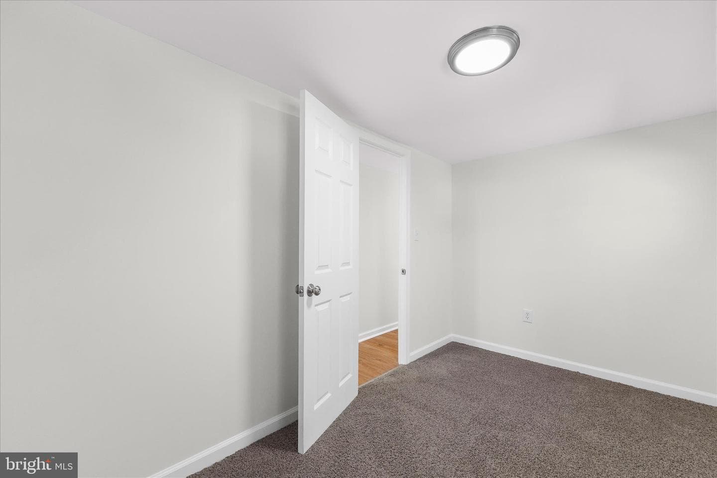 108 Franklin Avenue photo 20