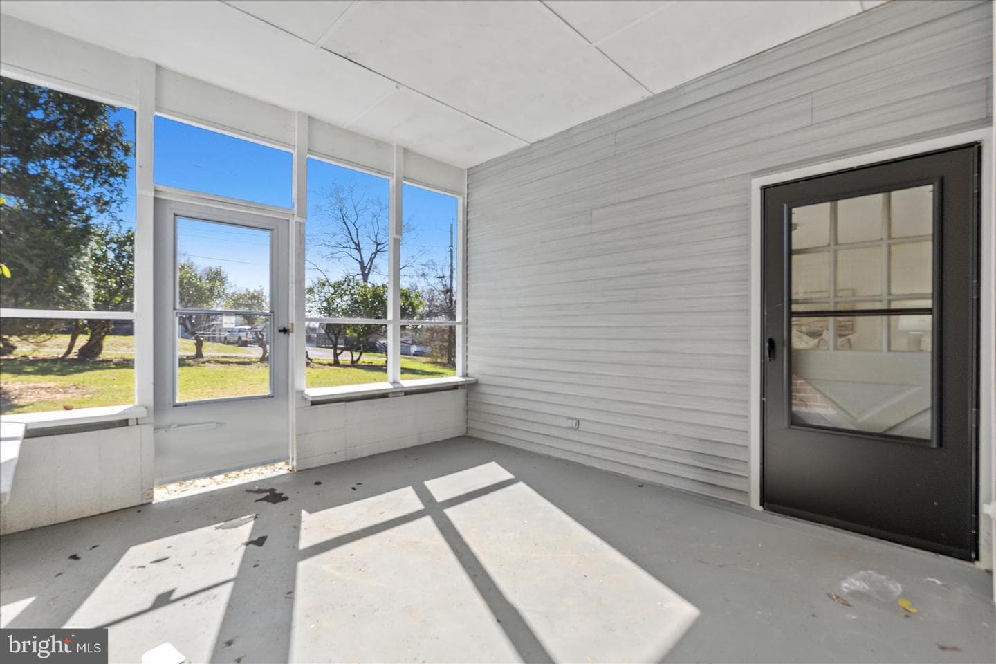 108 Franklin Avenue photo 29