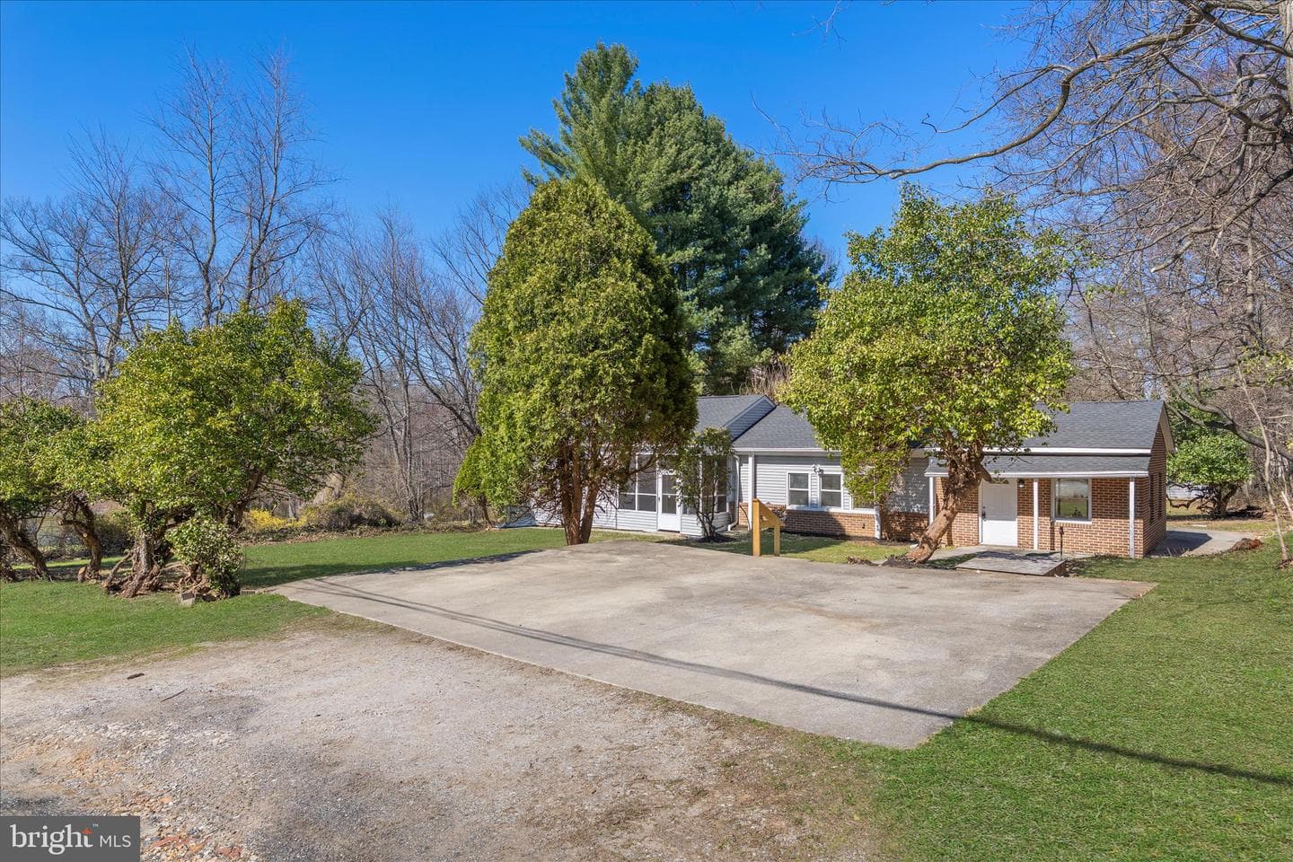 108 Franklin Avenue photo 31