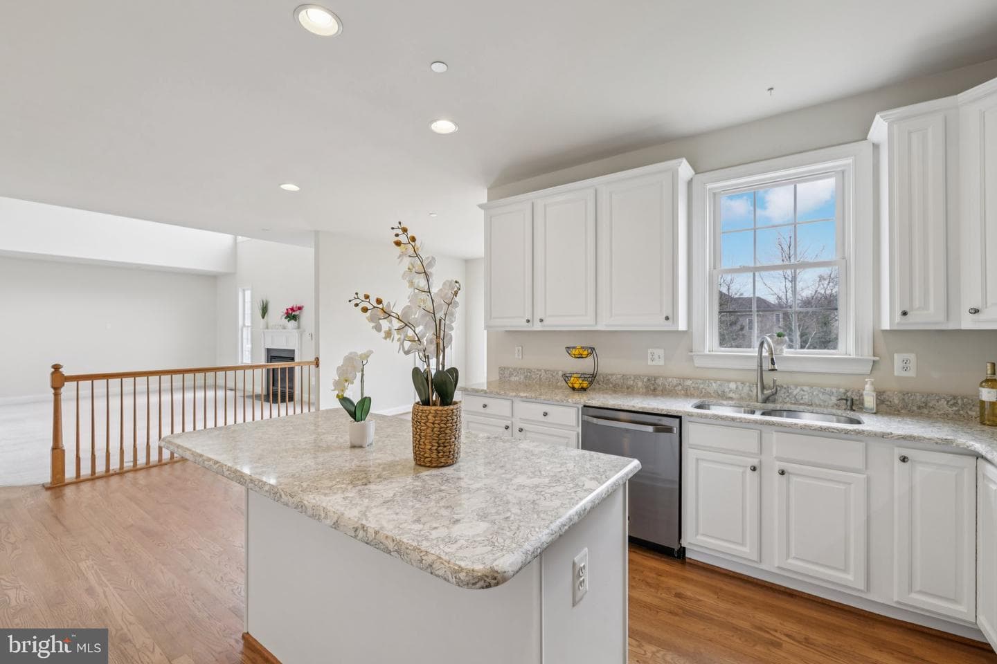 1702 Fieldbrook Lane photo 8
