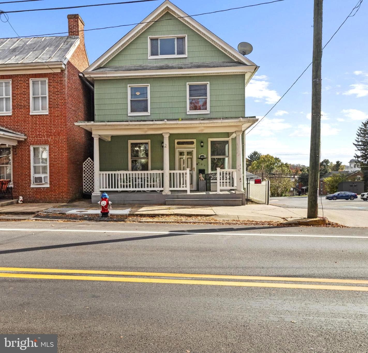 221 Main Street, New Windsor