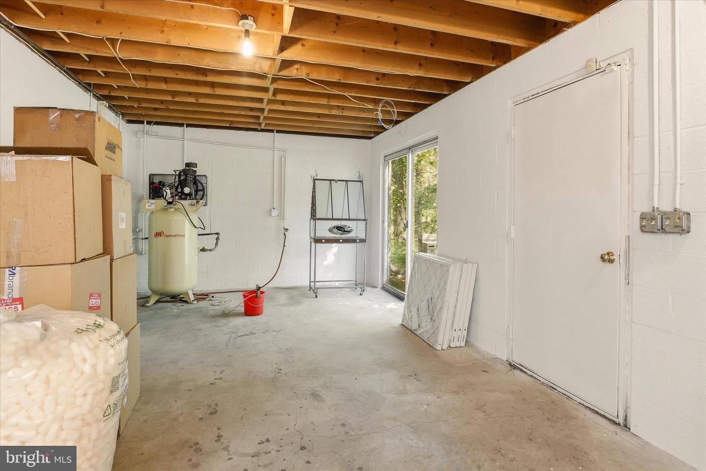 927 Buckhorn Road photo 88