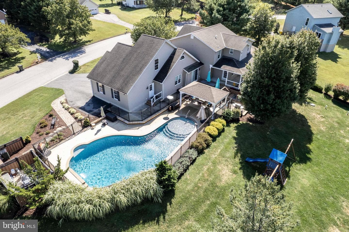 3297 Saint Georges Court photo 6