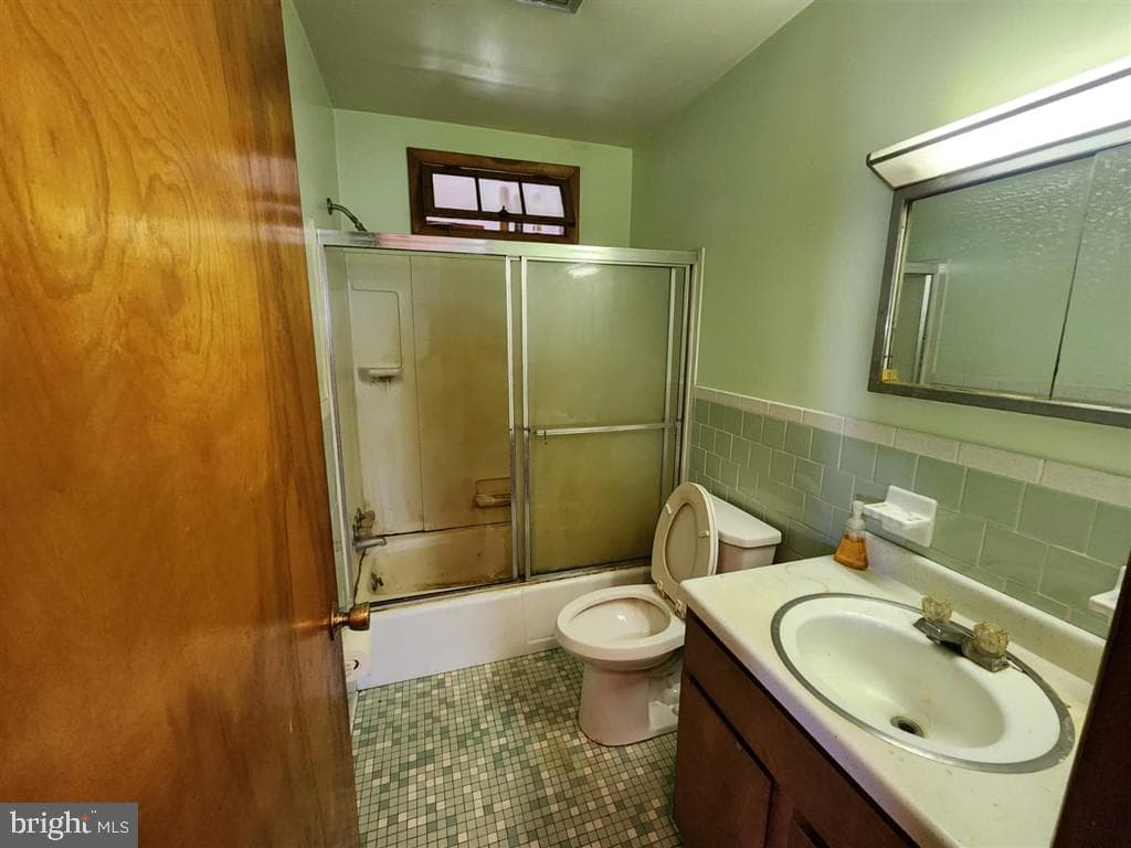 307 Barnes Avenue photo 10