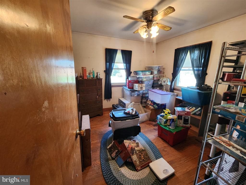 307 Barnes Avenue photo 12
