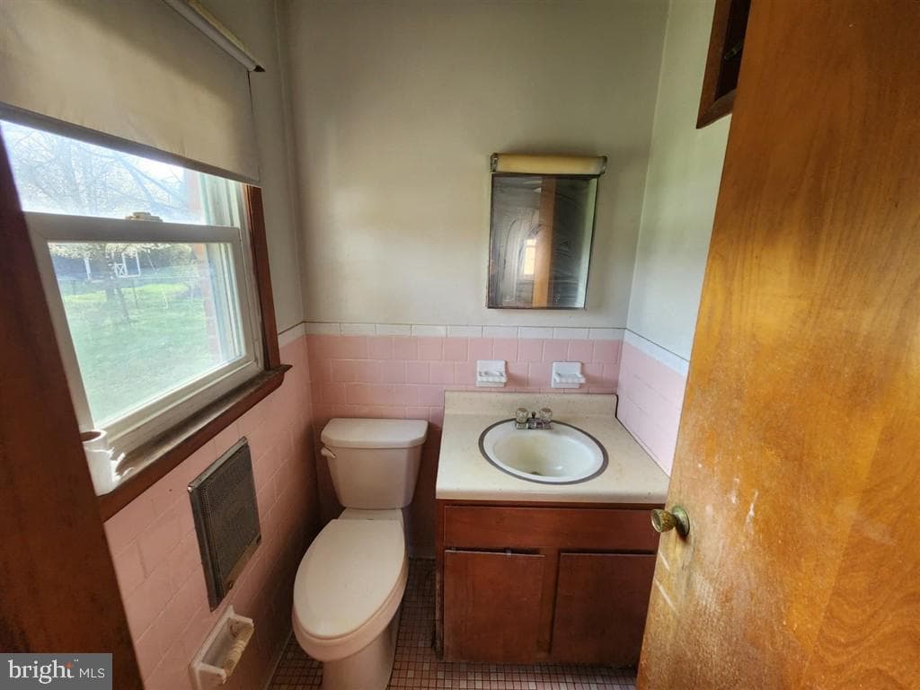 307 Barnes Avenue photo 13