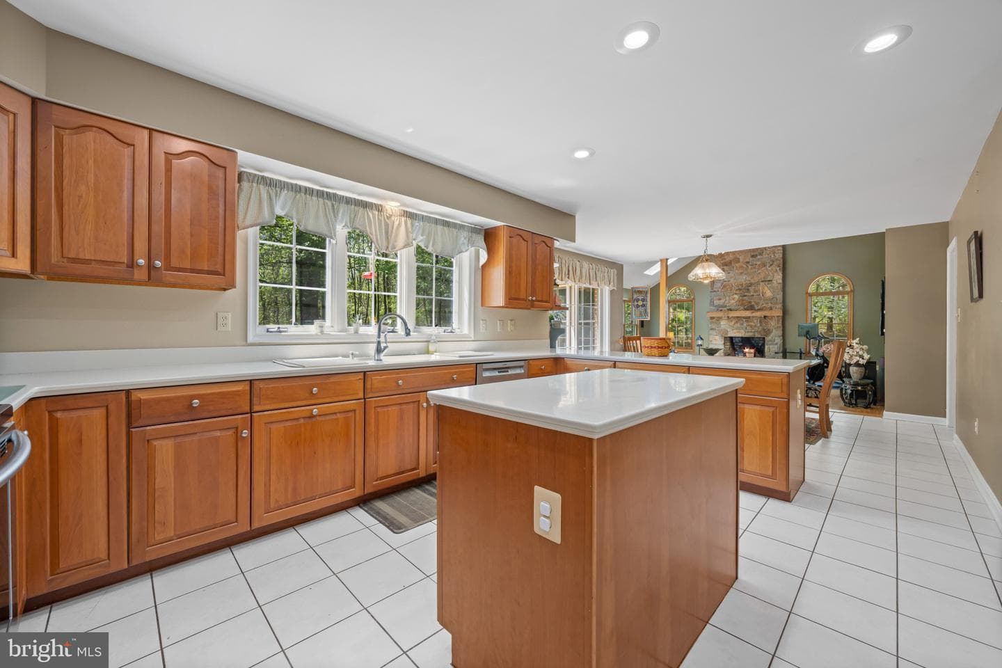3070 Hughes Road photo 21