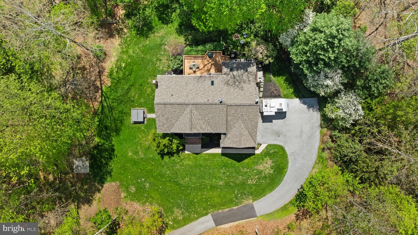 3070 Hughes Road photo 52