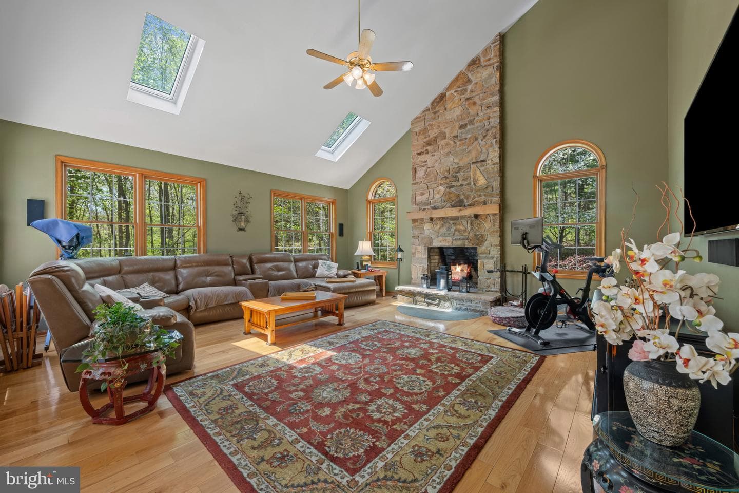 3070 Hughes Road photo 7