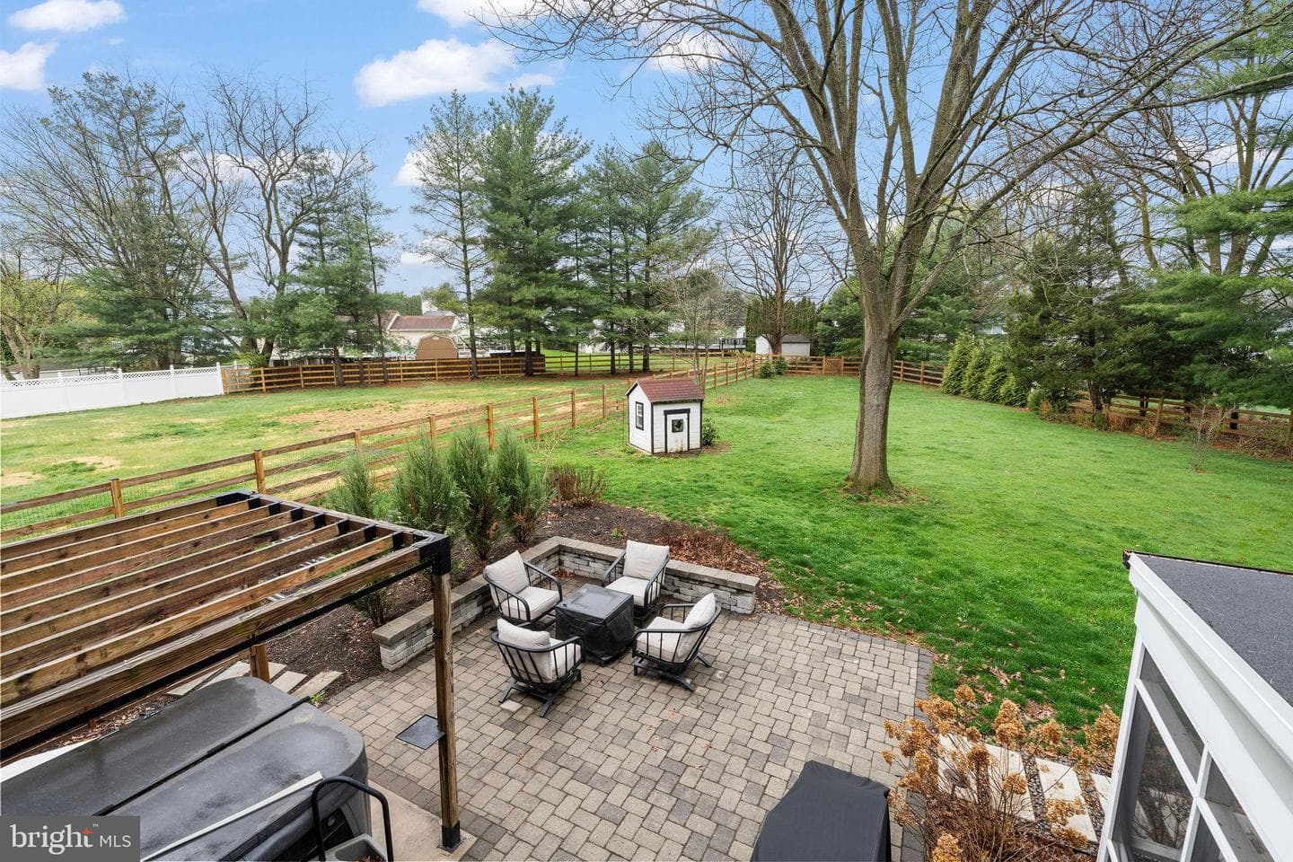573 Marshall Drive photo 32