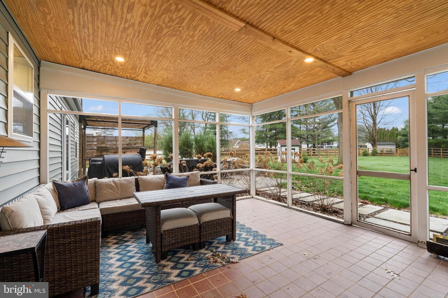573 Marshall Drive photo 34