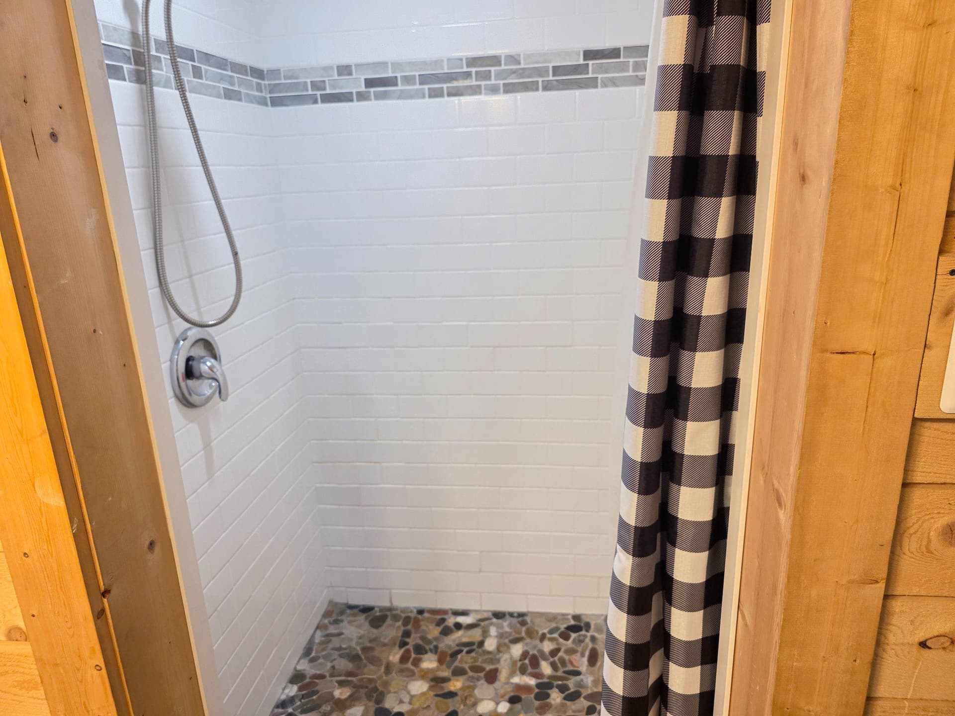718 Wilson Avenue photo 12